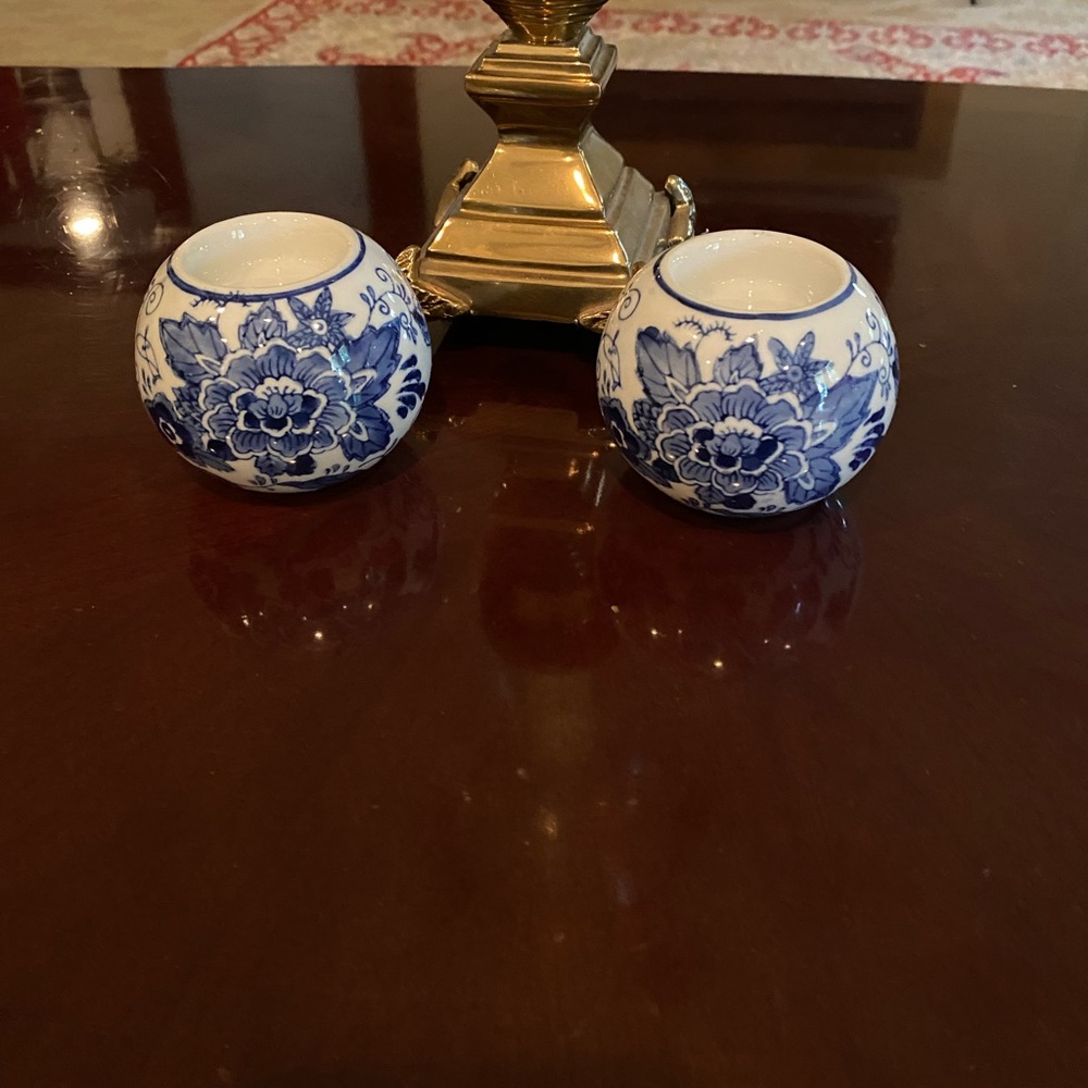 Set of 2 Candle Holders